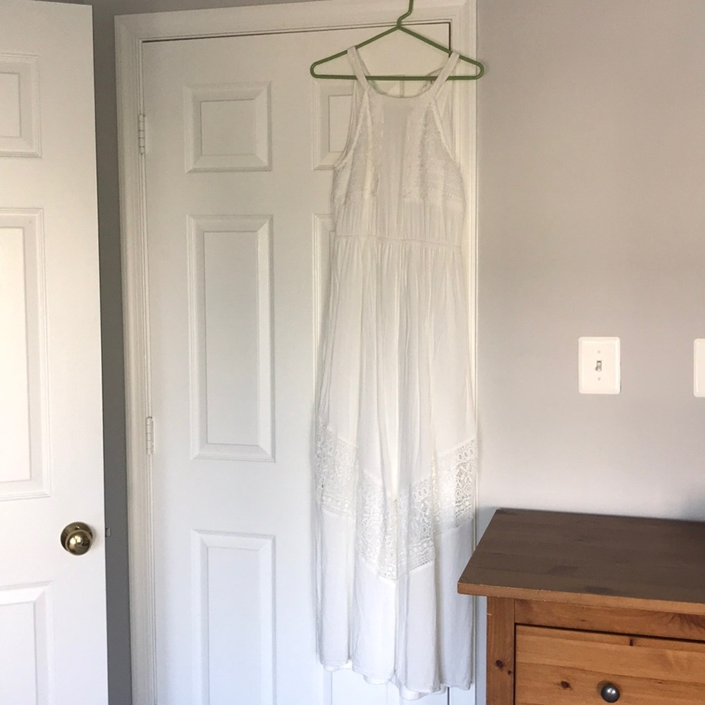 White maxi dress